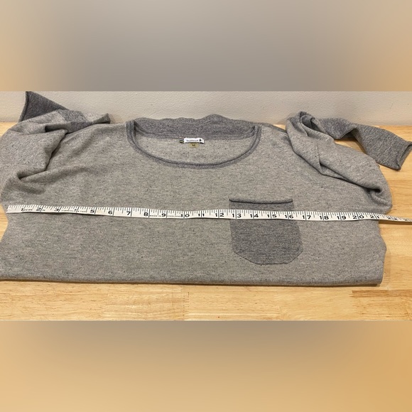 Smartwool Akamina Crew Neck Sweater Gray Pocket Knit Causal in perfect condition - Picture 10 of 11